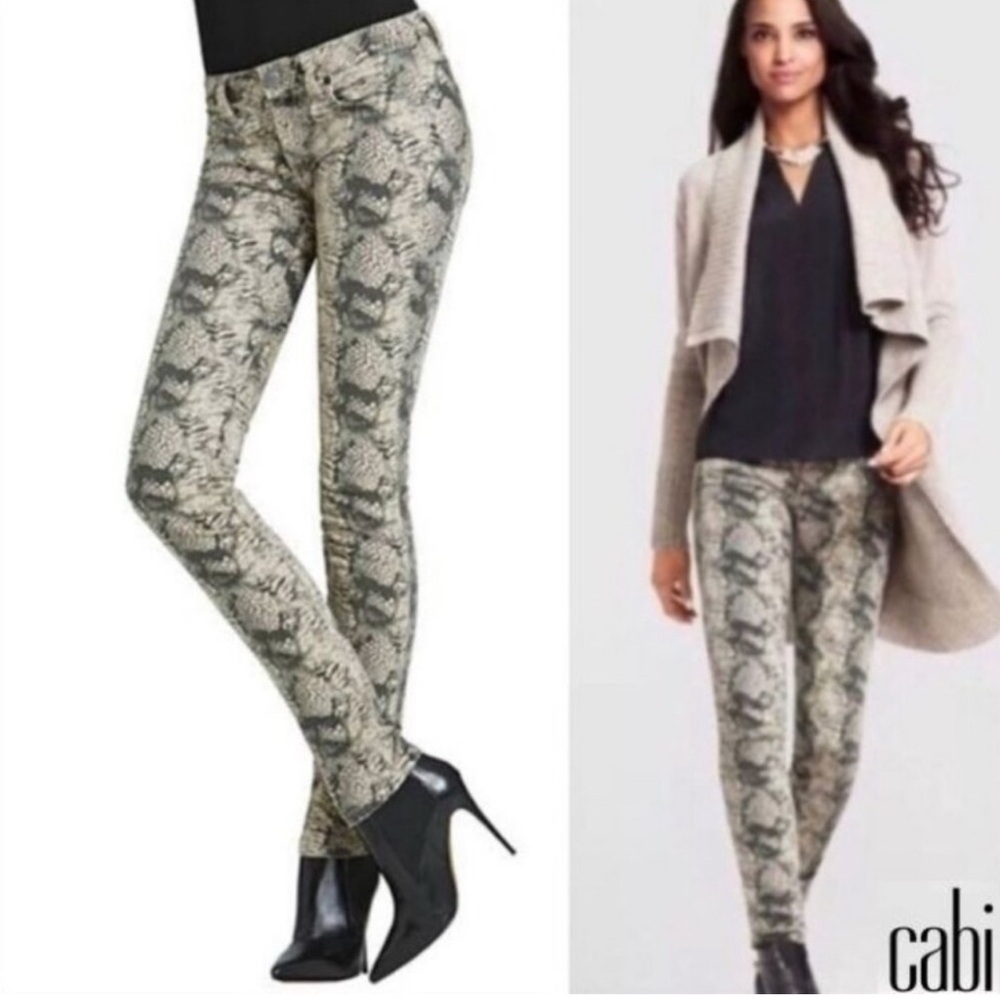 CAbi Diamondback/Snakeskin Skinny Jeans. Size 4